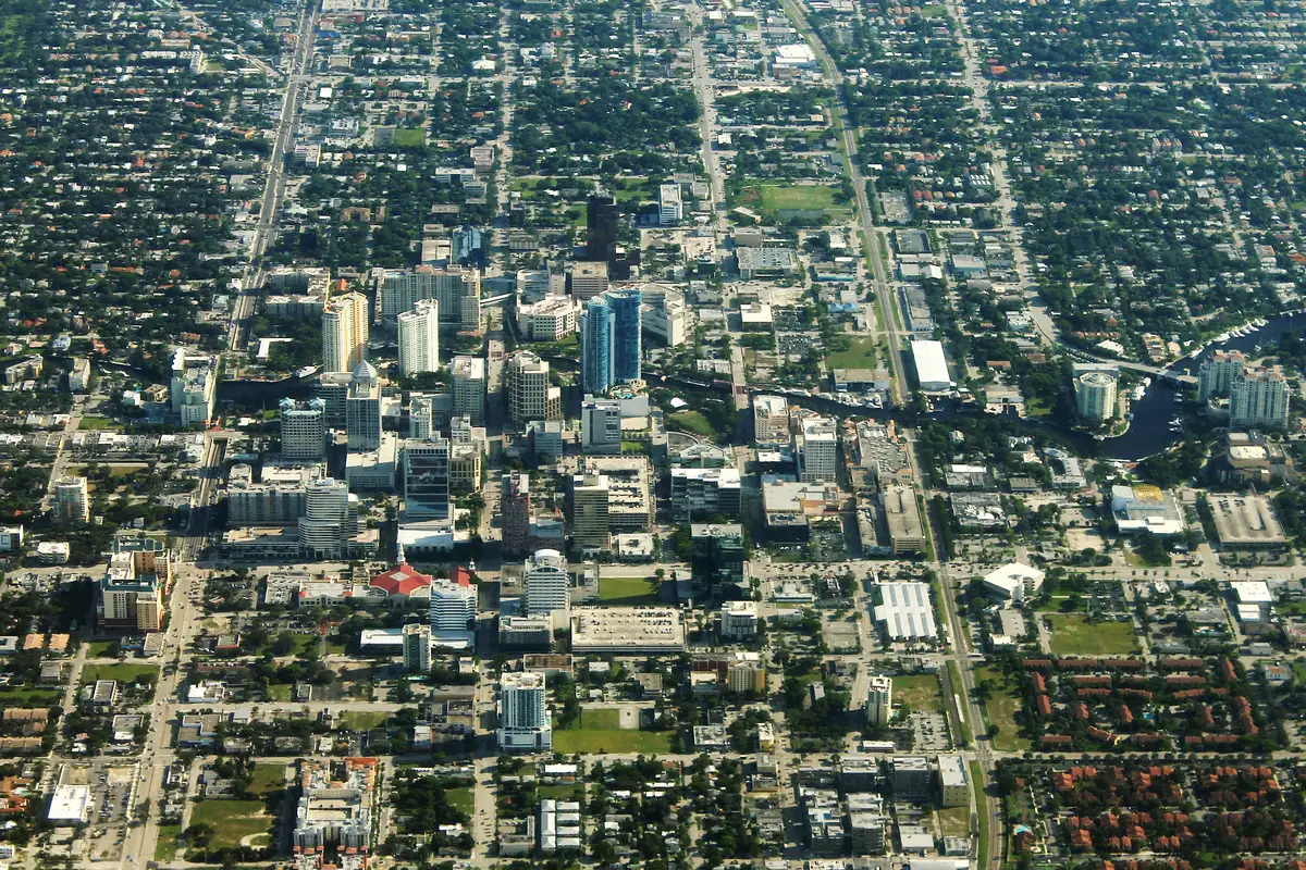 Downtown Fort Lauderdale from the air — Las Olas Grand, Fort Lauderdale