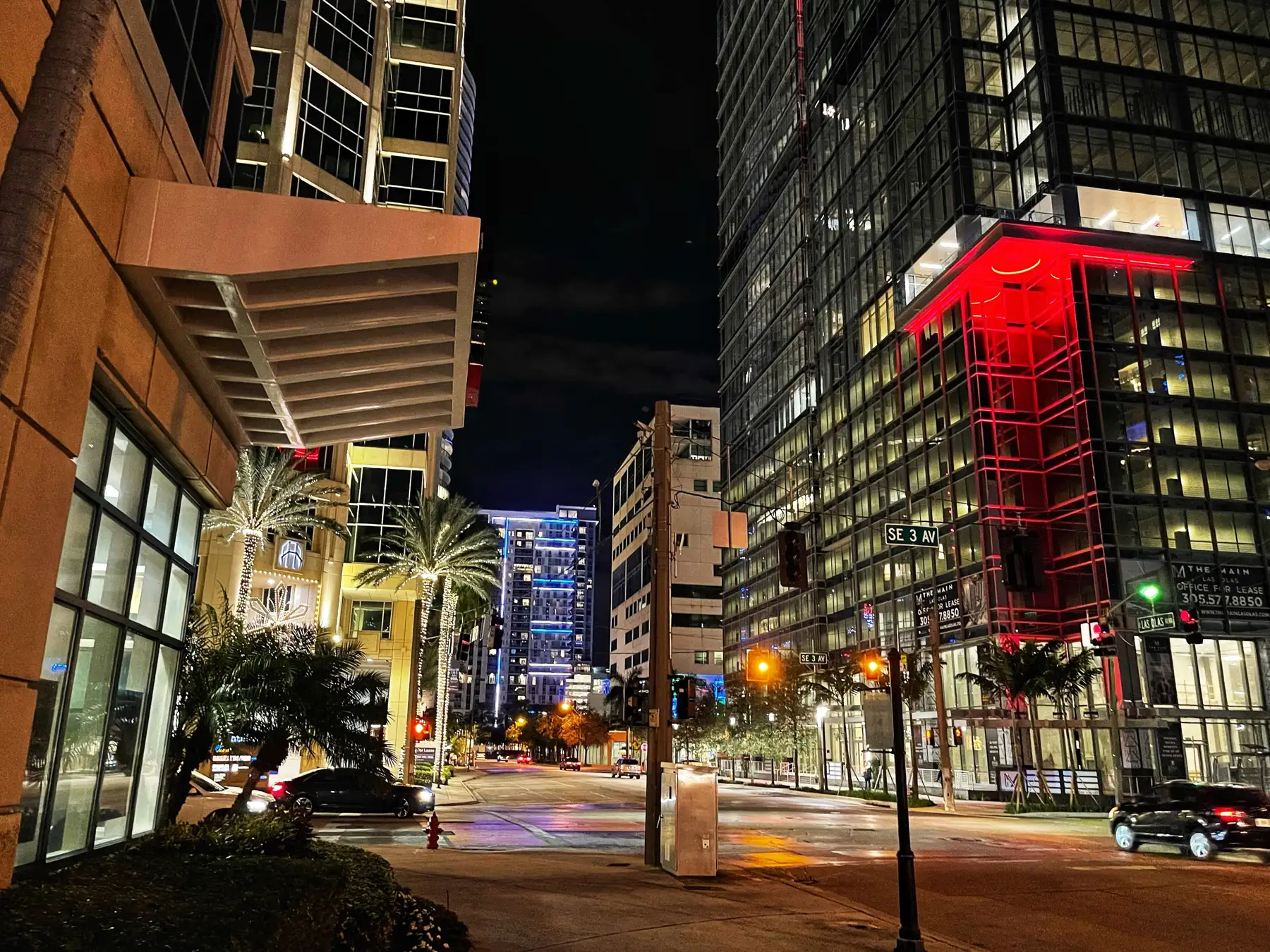 Downtown Fort Lauderdale after dark — Las Olas Grand, Fort Lauderdale