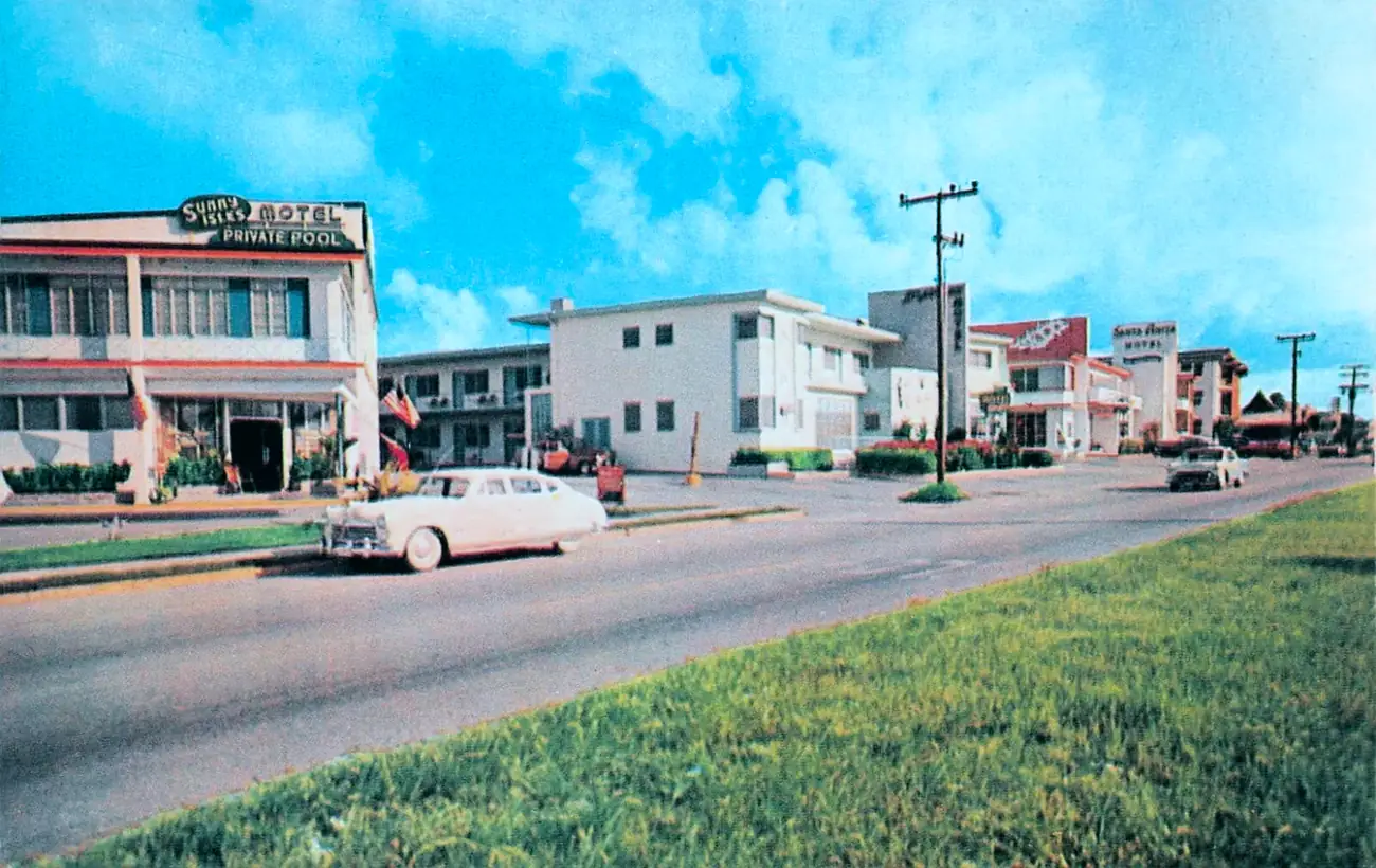 Collins Avenue motels, vintage postcard — near Ocean Reserve, Sunny Isles Beach