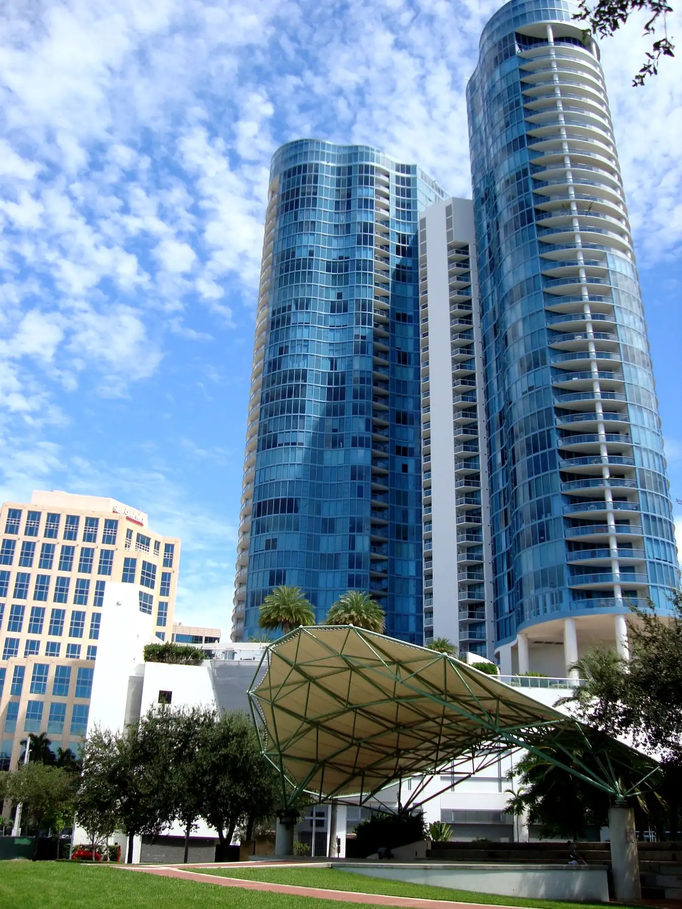 Las Olas River House from the Riverwalk side — Las Olas River House, Fort Lauderdale